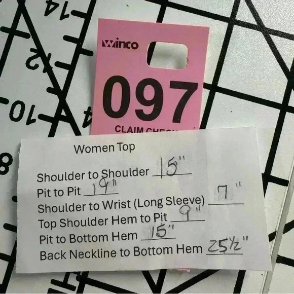 NWOT Lohla Sport Women’s Size M/L Golf Short Sleeve Blue & Yellow Snap Closure - Picture 7 of 7